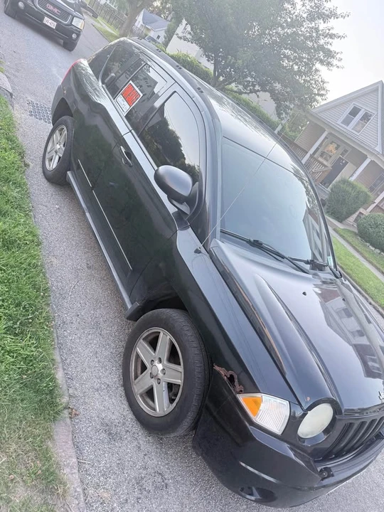 2010 Jeep Compass - Image 2 of 20