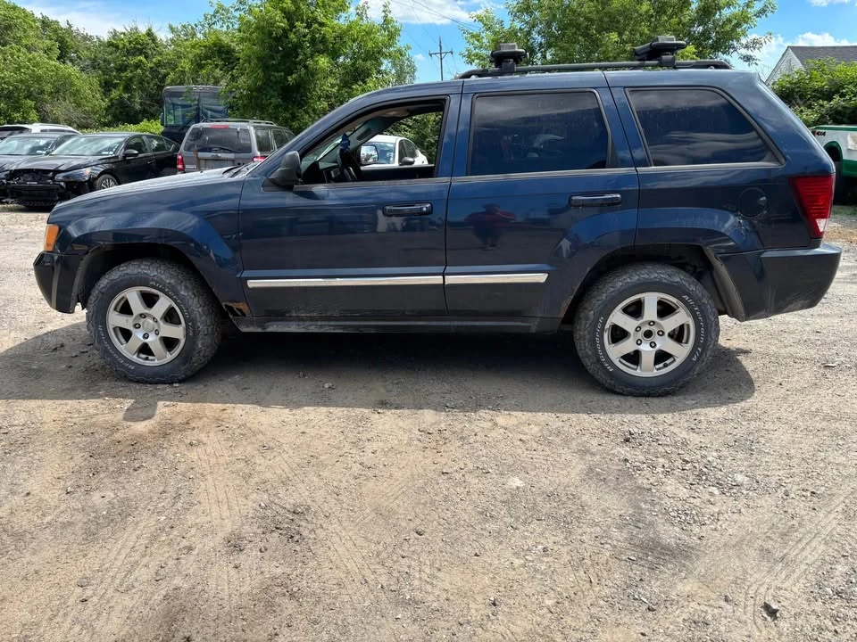 2010 Jeep WK Grand Cherokee - Image 2 of 10