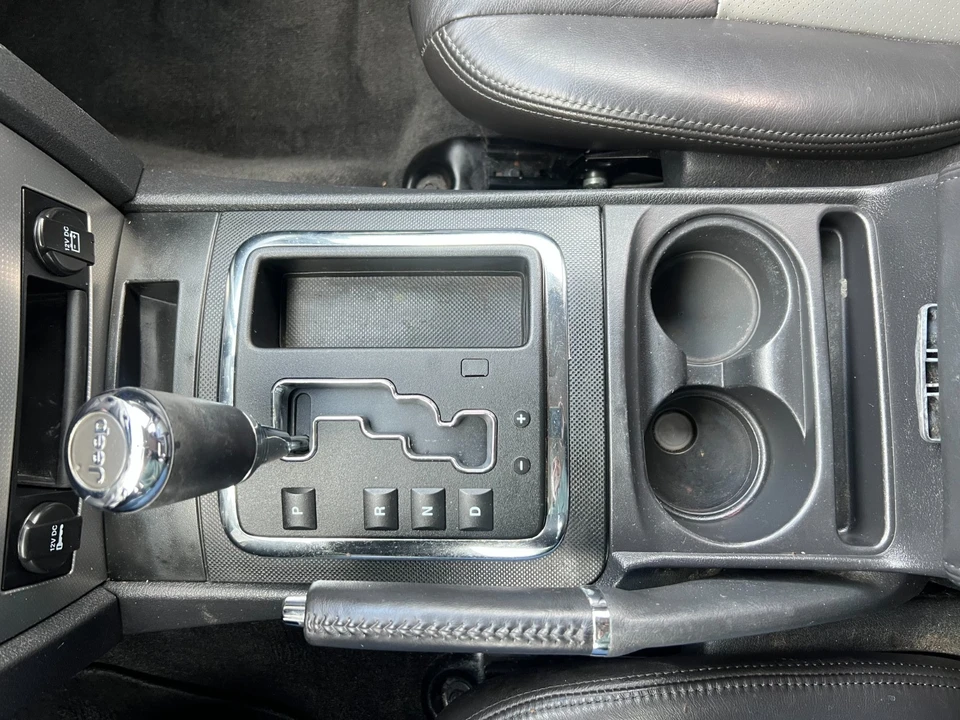 2010 Jeep WK Grand Cherokee - Image 17 of 21