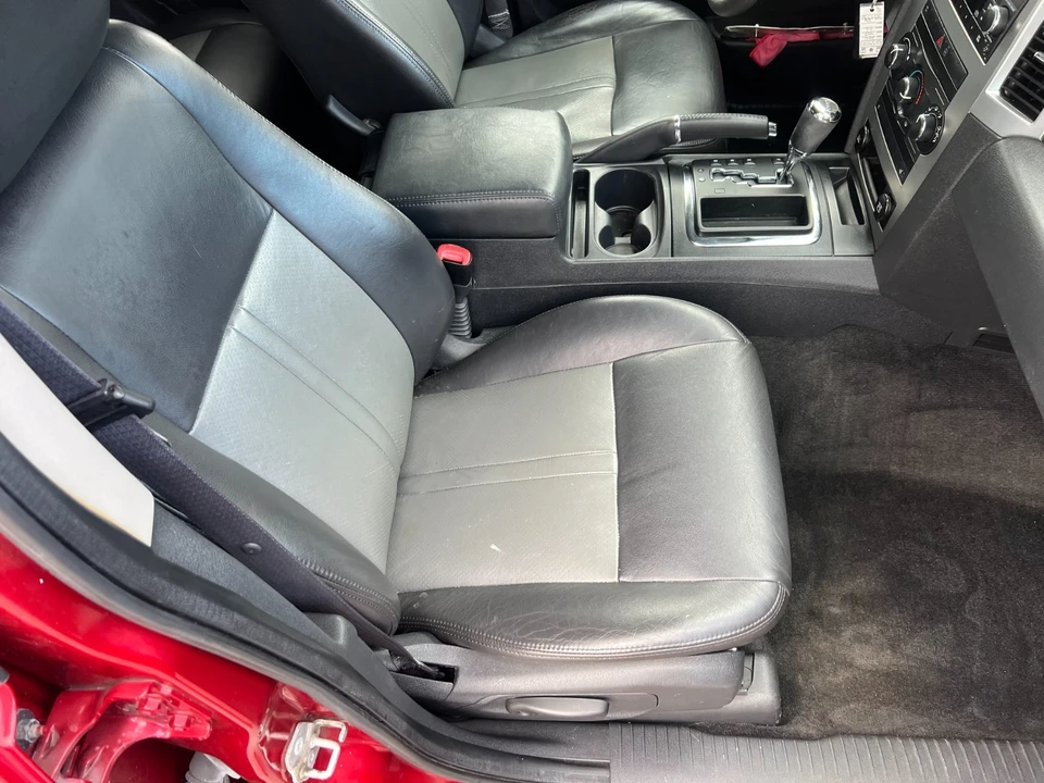 2010 Jeep WK Grand Cherokee - Image 13 of 21