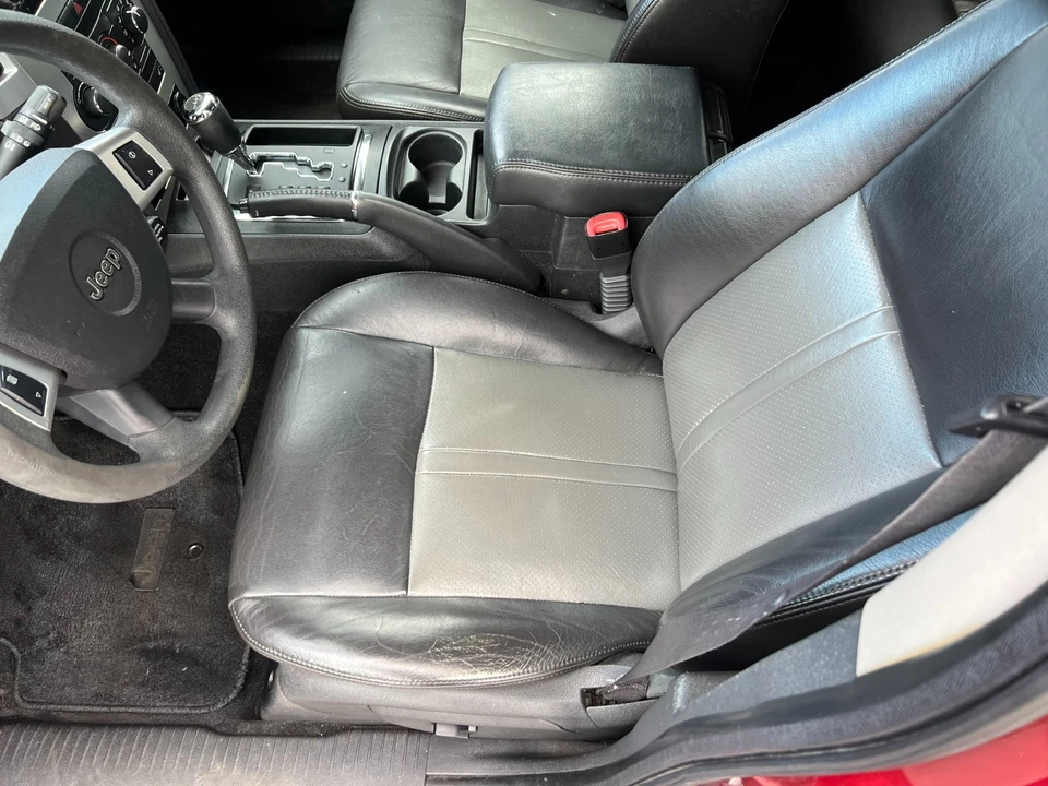 2010 Jeep WK Grand Cherokee - Image 10 of 21