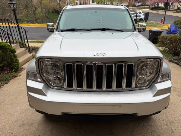 2010 Jeep KK Liberty - Image 2 of 8