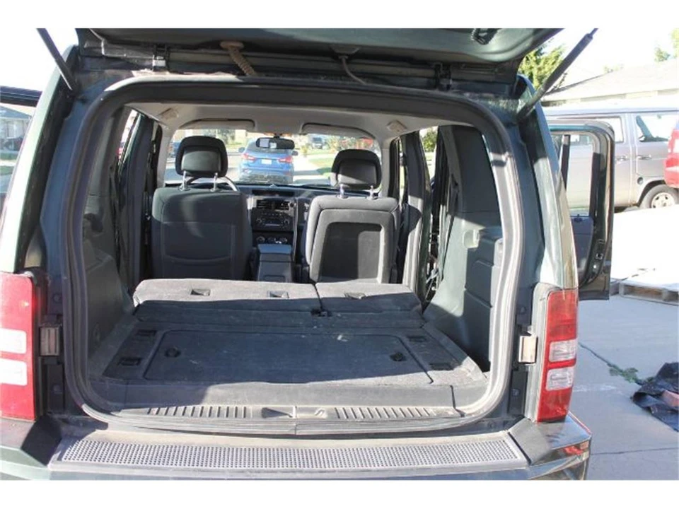 2010 Jeep KK Liberty - Image 9 of 19