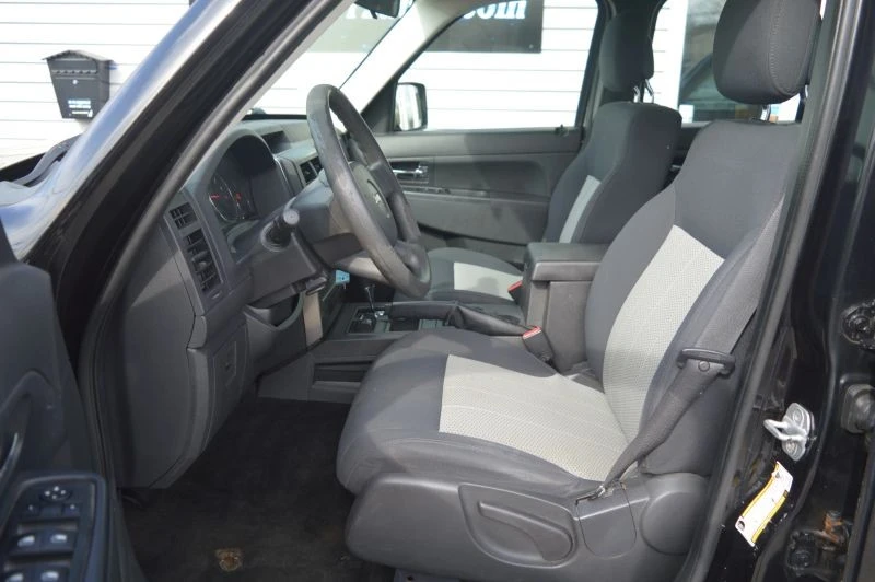 2010 Jeep KK Liberty - Image 10 of 12