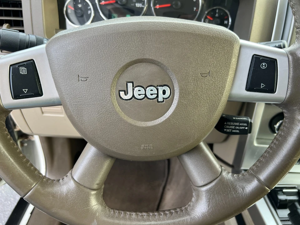 2010 Jeep KK Liberty - Image 17 of 21