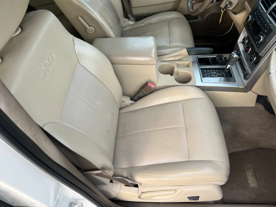 2010 Jeep KK Liberty - Image 14 of 21