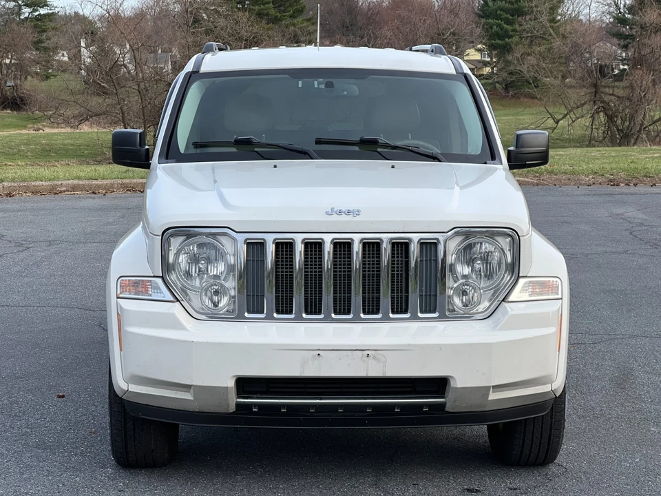 2010 Jeep KK Liberty - Image 2 of 21