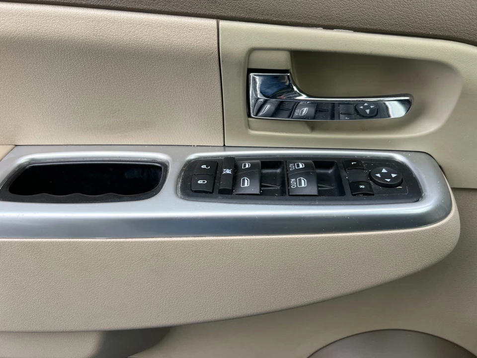 2010 Jeep KK Liberty - Image 16 of 21