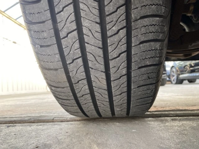 2010 Jeep KK Liberty - Image 15 of 21