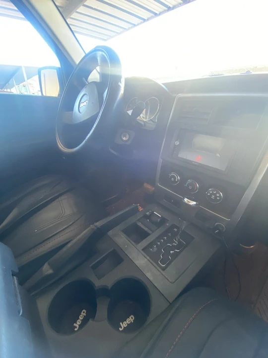 2010 Jeep KK Liberty - Image 11 of 20