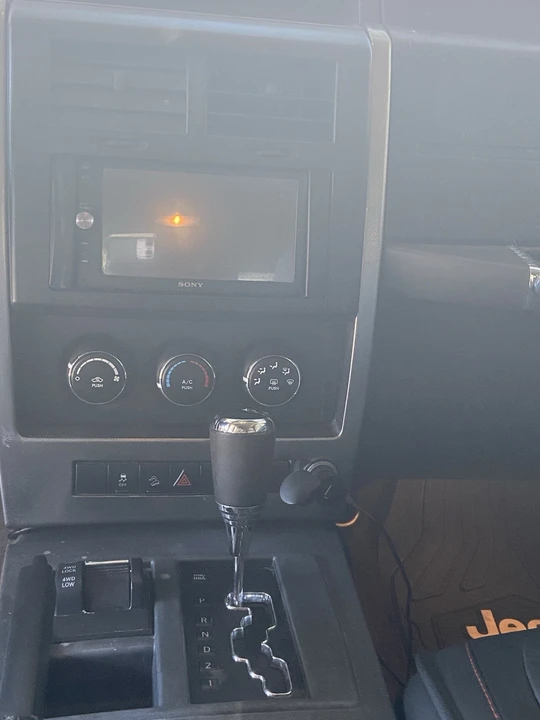 2010 Jeep KK Liberty - Image 8 of 20