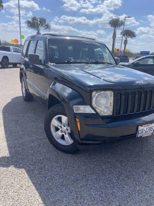 2010 Jeep KK Liberty - Image 2 of 20