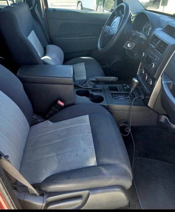 2010 Jeep KK Liberty - Image 13 of 14