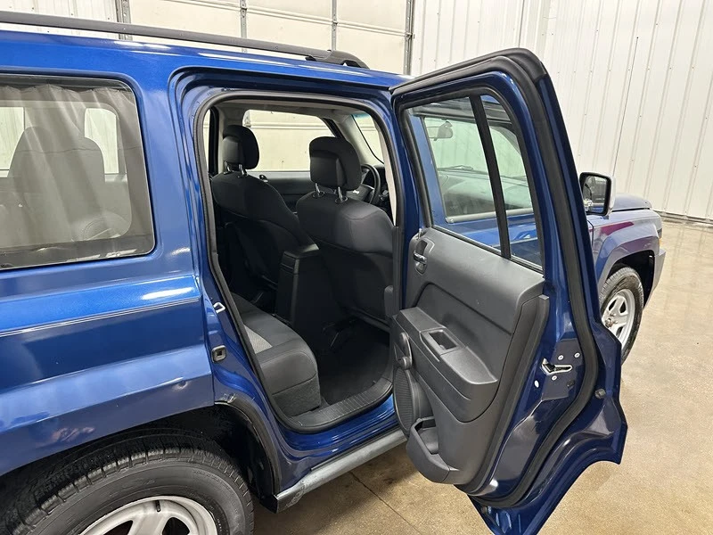 2010 Jeep Patriot - Image 16 of 21