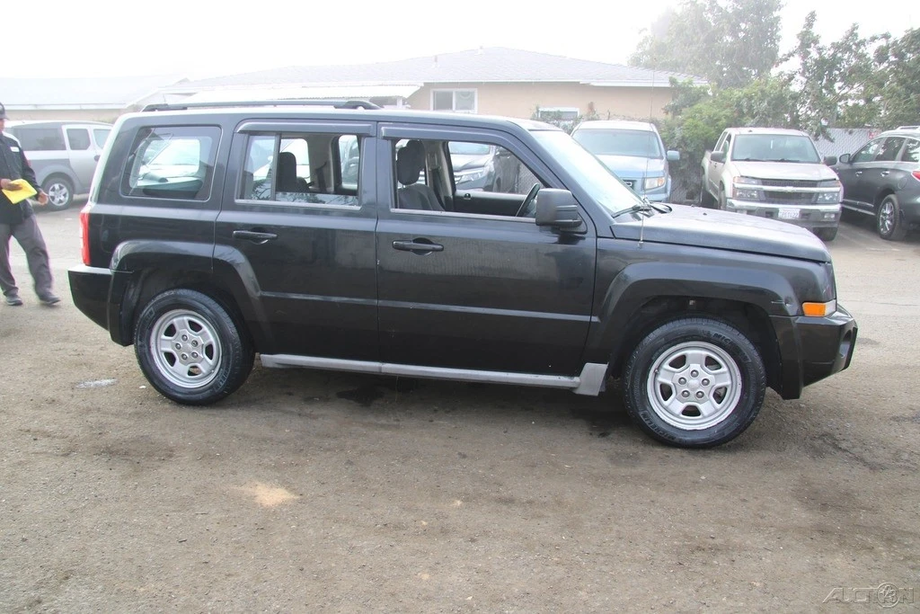 2010 Jeep Patriot - Image 7 of 21