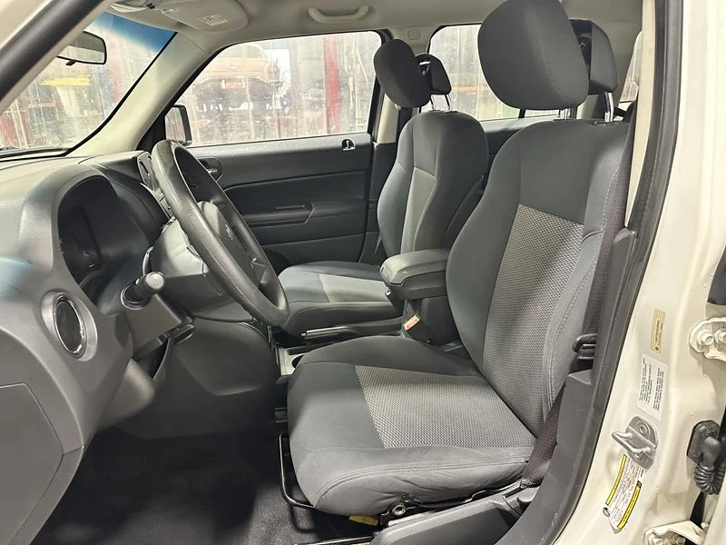 2010 Jeep Patriot - Image 10 of 21