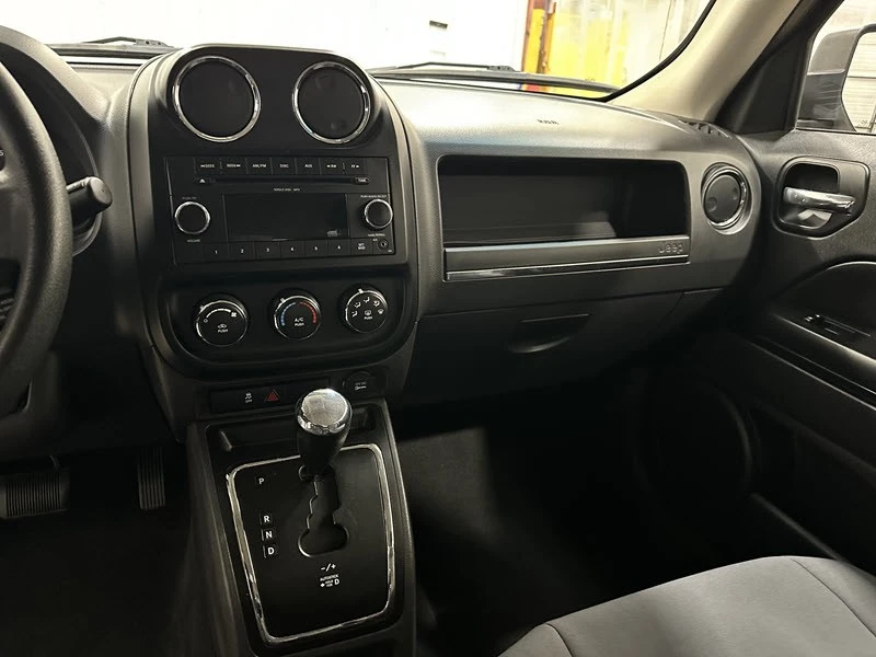 2010 Jeep Patriot - Image 9 of 21