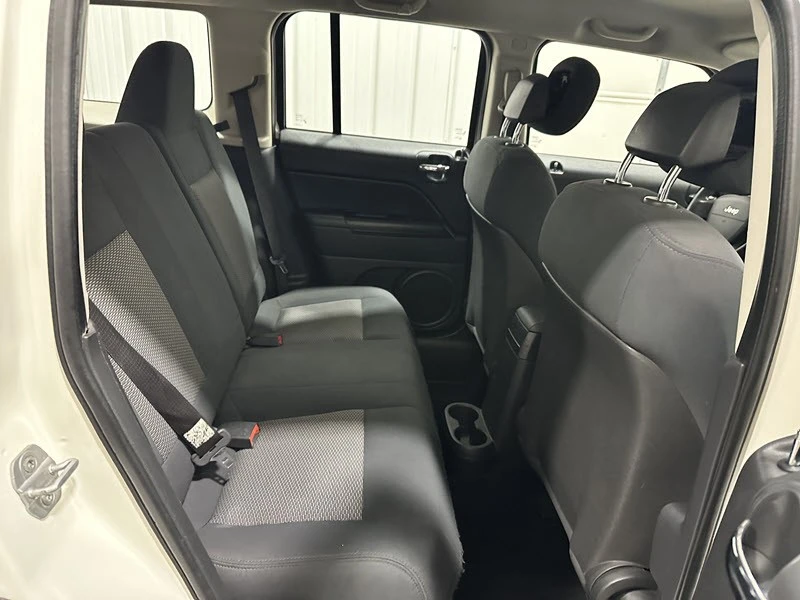 2010 Jeep Patriot - Image 16 of 21