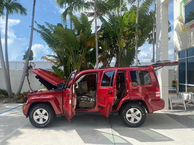 2010 Jeep KK Liberty - Image 9 of 21