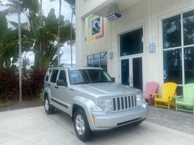 2010 Jeep KK Liberty - Image 2 of 21
