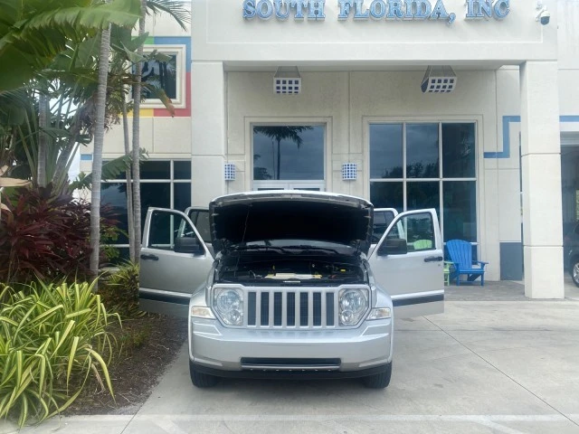 2010 Jeep KK Liberty - Image 17 of 21