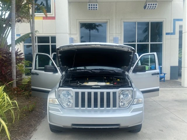 2010 Jeep KK Liberty - Image 18 of 21