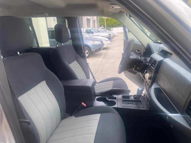 2010 Jeep KK Liberty - Image 13 of 21