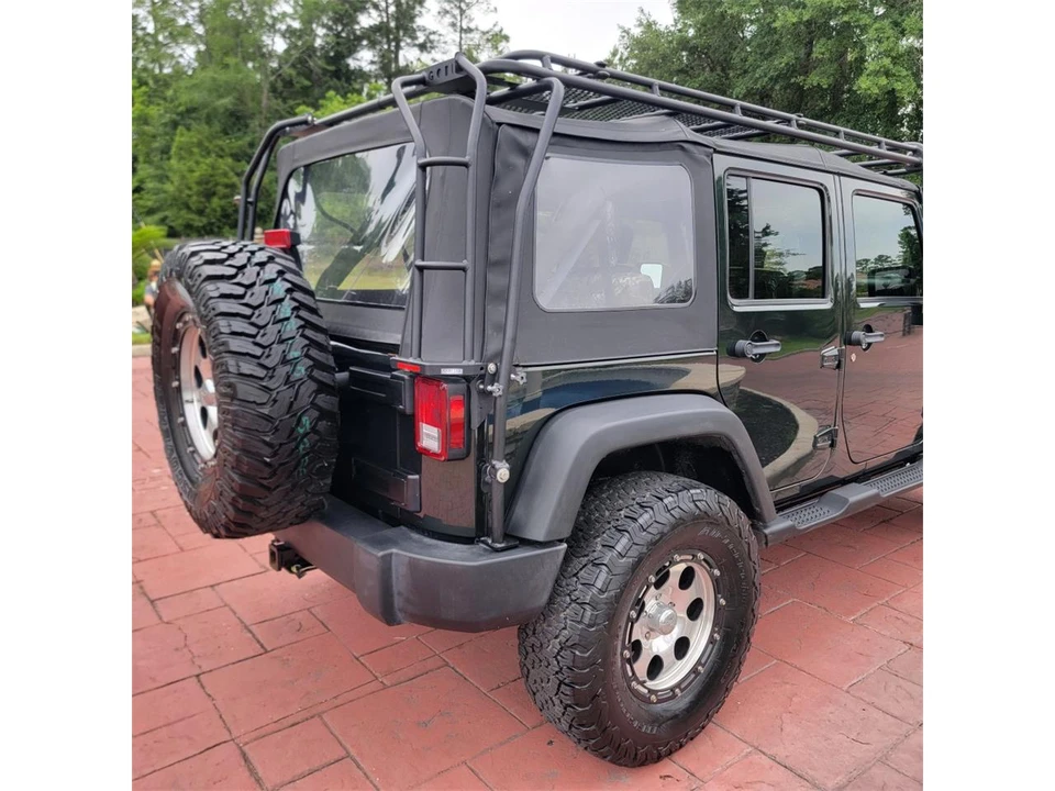 2010 Jeep JK Wrangler - Image 16 of 31