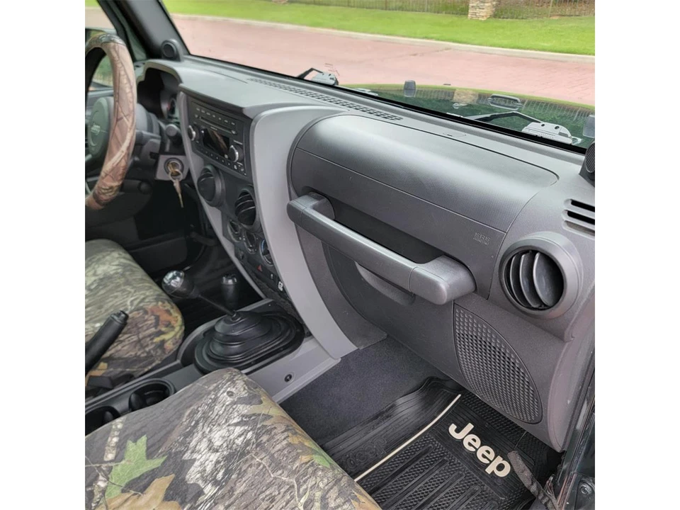2010 Jeep JK Wrangler - Image 25 of 31