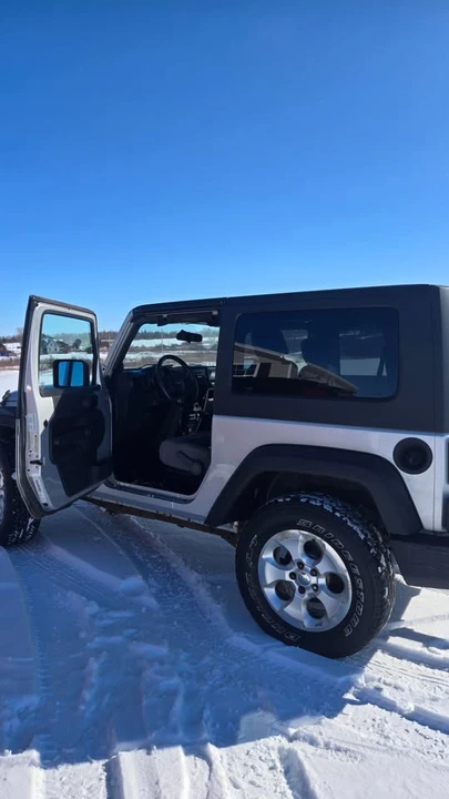 2010 Jeep JK Wrangler - Image 3 of 8