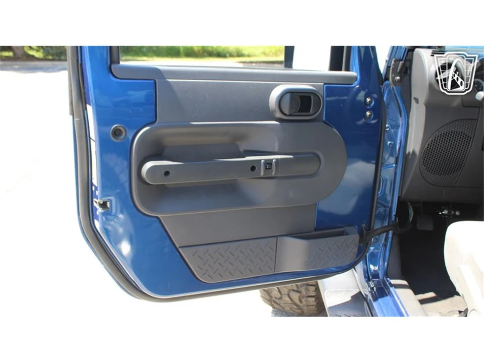 2010 Jeep JK Wrangler - Image 12 of 31