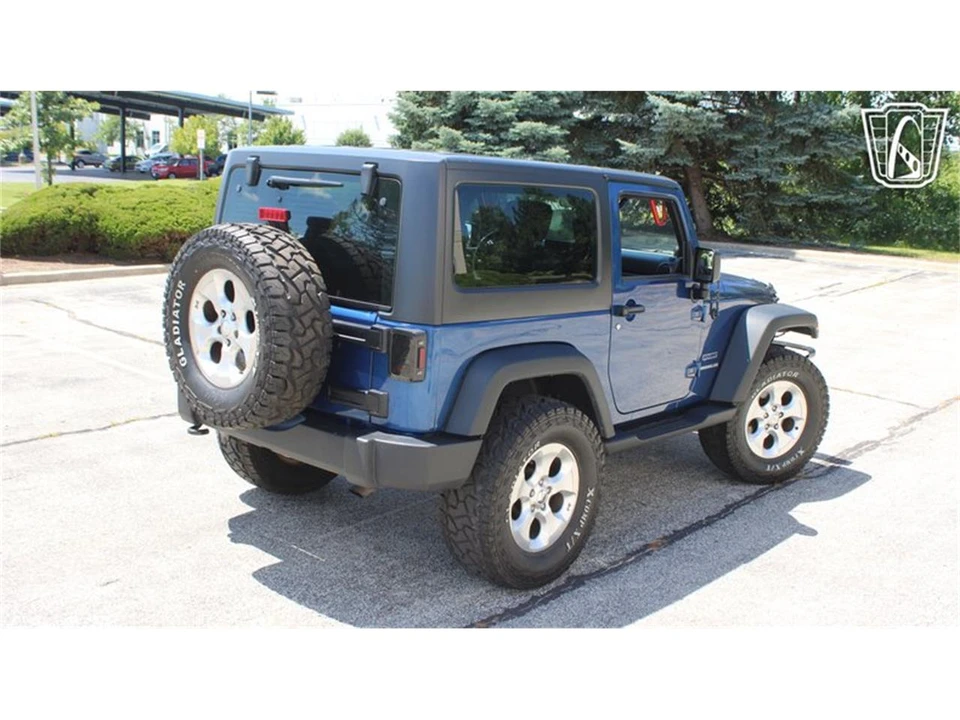 2010 Jeep JK Wrangler - Image 29 of 31