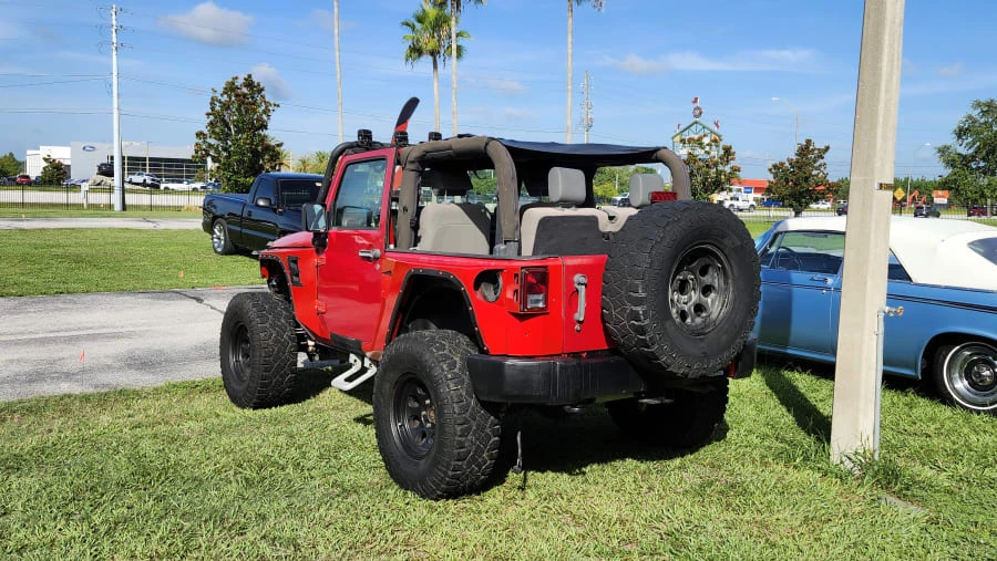 2010 Jeep JK Wrangler - Image 2 of 8