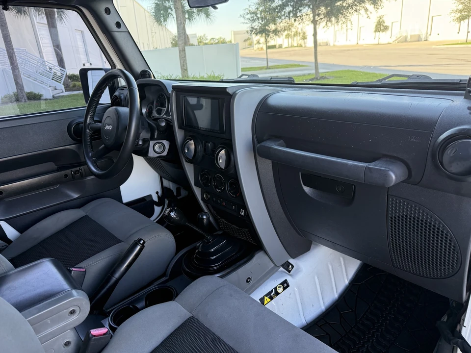 2010 Jeep JK Wrangler - Image 10 of 21