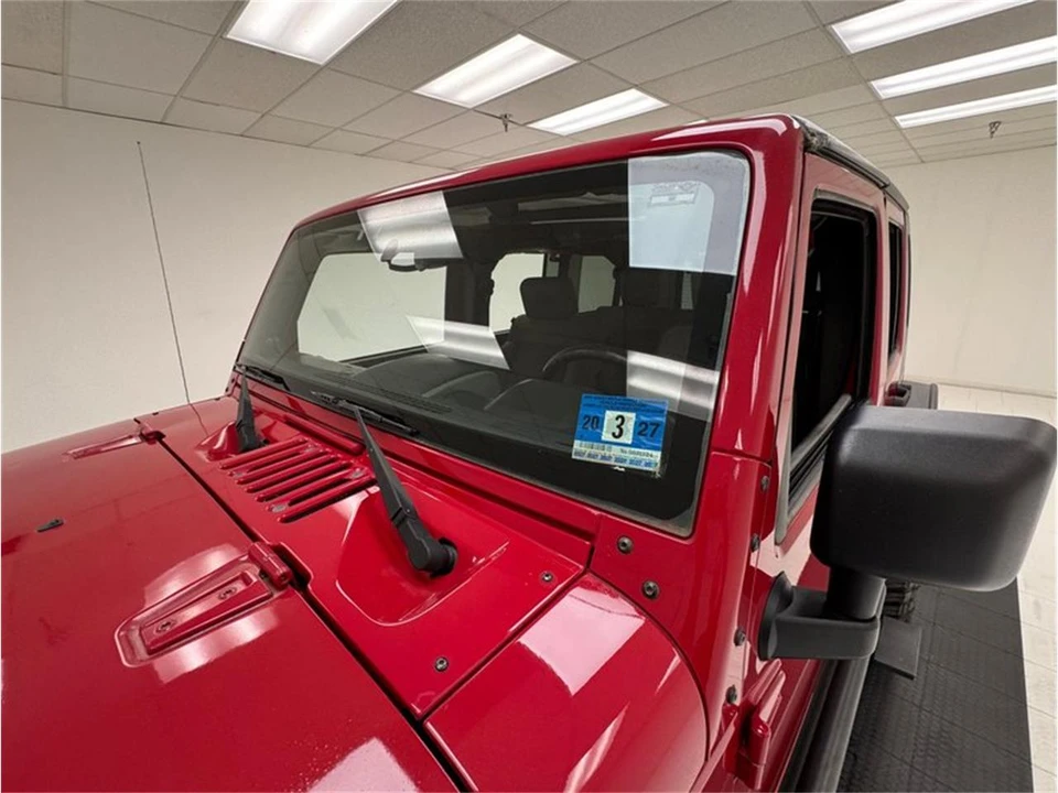 2010 Jeep JK Wrangler - Image 18 of 31