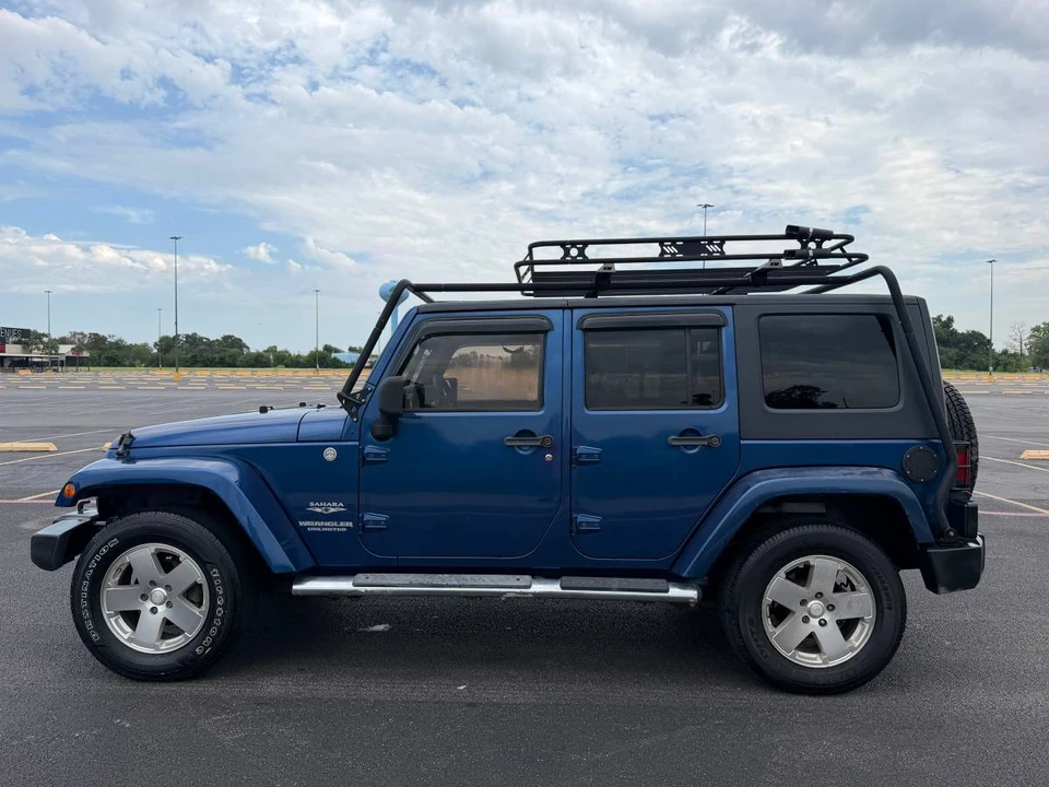 2010 Jeep JK Wrangler - Image 2 of 11