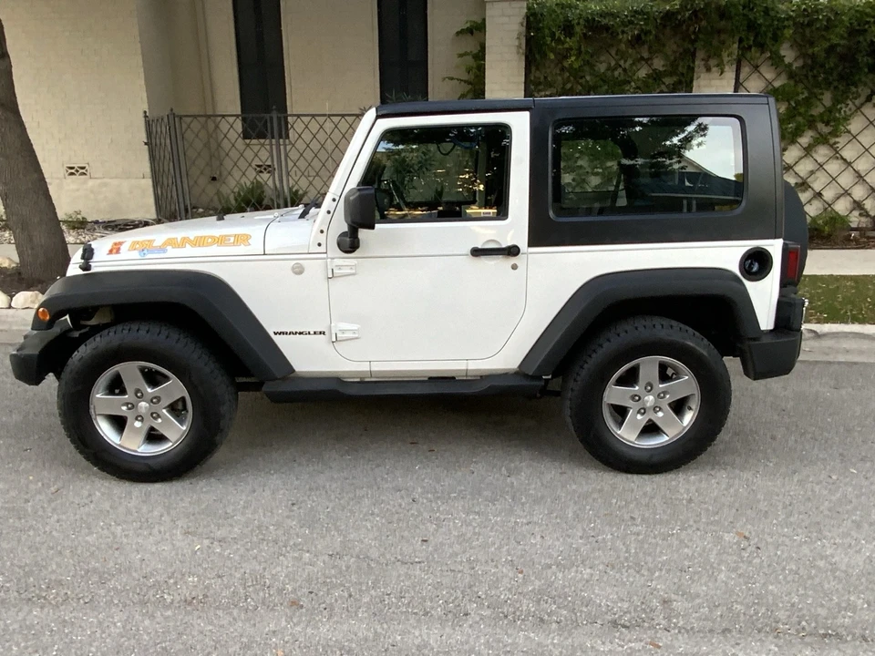 2010 Jeep JK Wrangler - Image 2 of 31