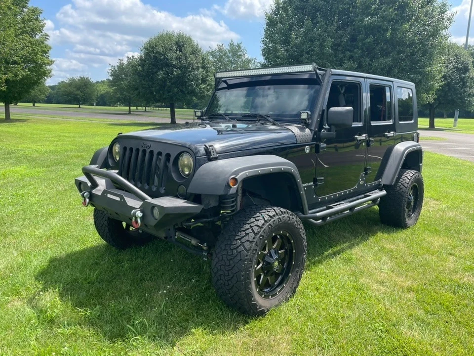 2010 Jeep JK Wrangler - Image 2 of 20