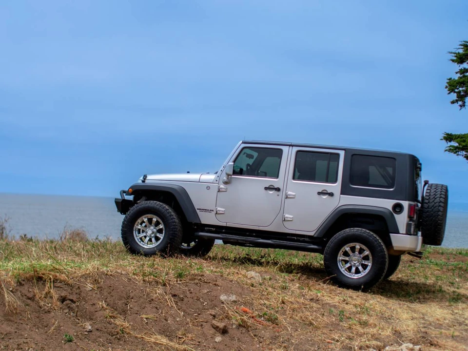 2010 Jeep JK Wrangler - Image 3 of 16