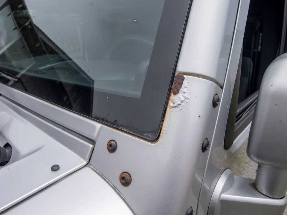 2010 Jeep JK Wrangler - Image 15 of 16