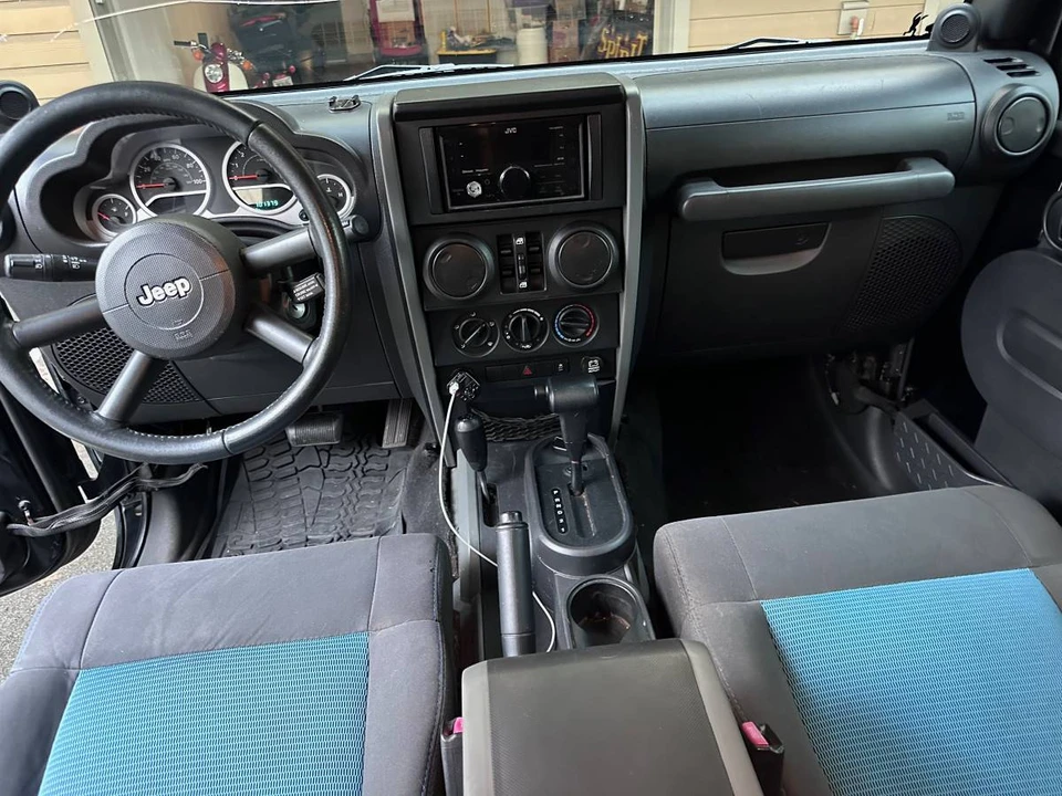 2010 Jeep JK Wrangler - Image 10 of 11