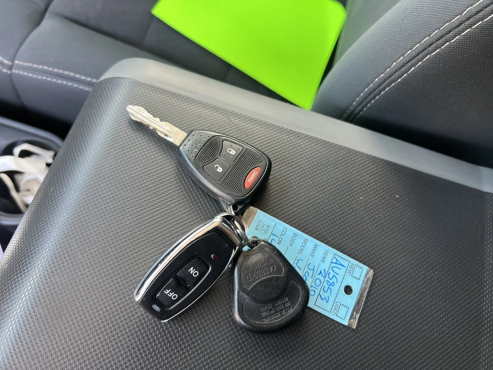 2010 Jeep JK Wrangler - Image 19 of 25