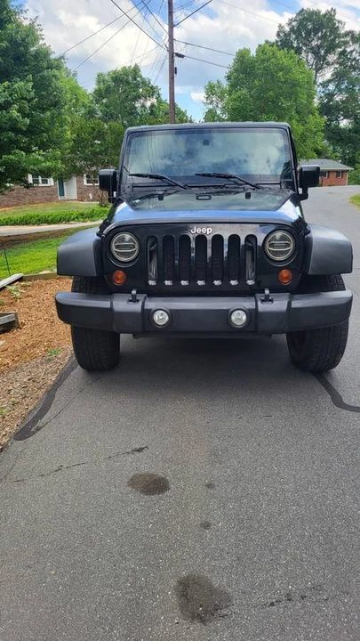 2010 Jeep Wrangler - Image 4 of 9