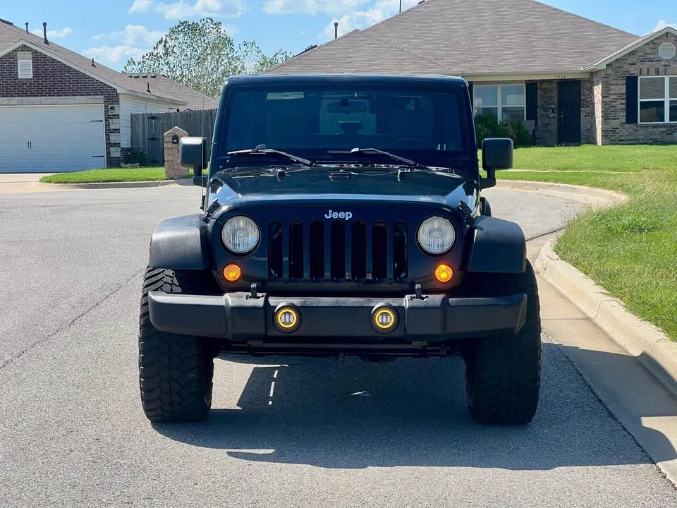 2010 Jeep JK Wrangler - Image 2 of 11