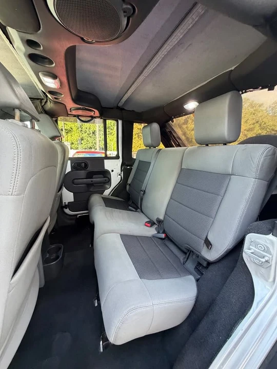 2010 Jeep JK Wrangler - Image 16 of 20
