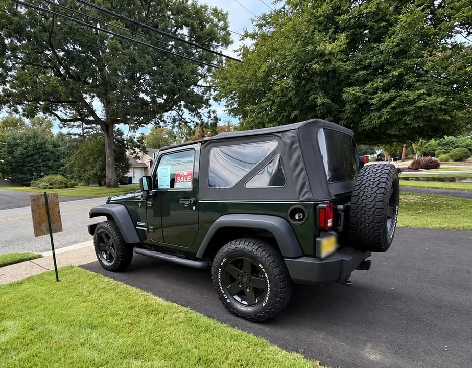 2010 Jeep JK Wrangler - Image 3 of 3