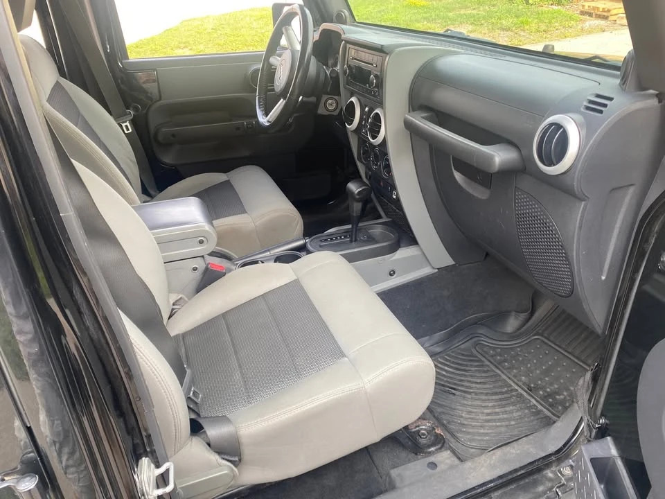 2010 Jeep JK Wrangler - Image 13 of 14