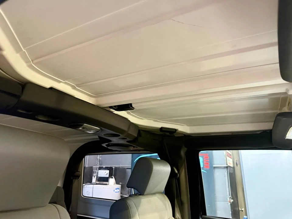 2010 Jeep JK Wrangler - Image 18 of 20
