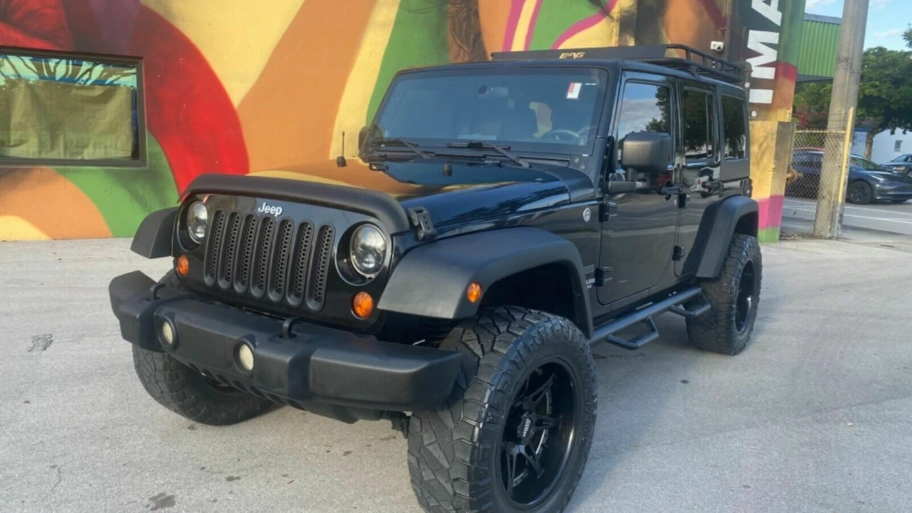 2010 Jeep JK Wrangler - Image 11 of 12