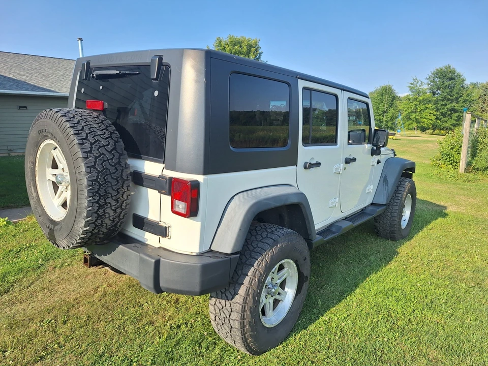 2010 Jeep JK Wrangler - Image 3 of 24